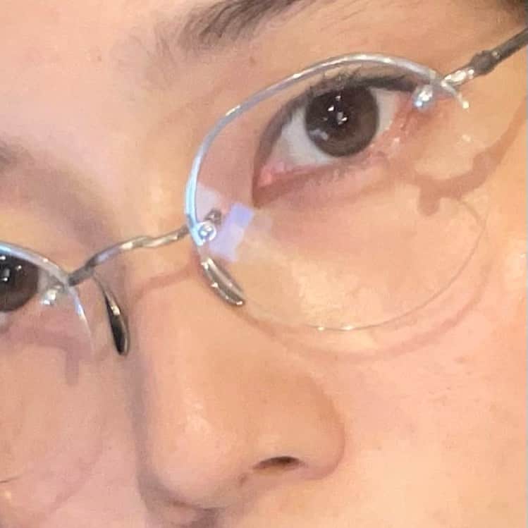 haru.のインスタグラム：「new glasses desu 👓➰( ຶ- ຶ)」