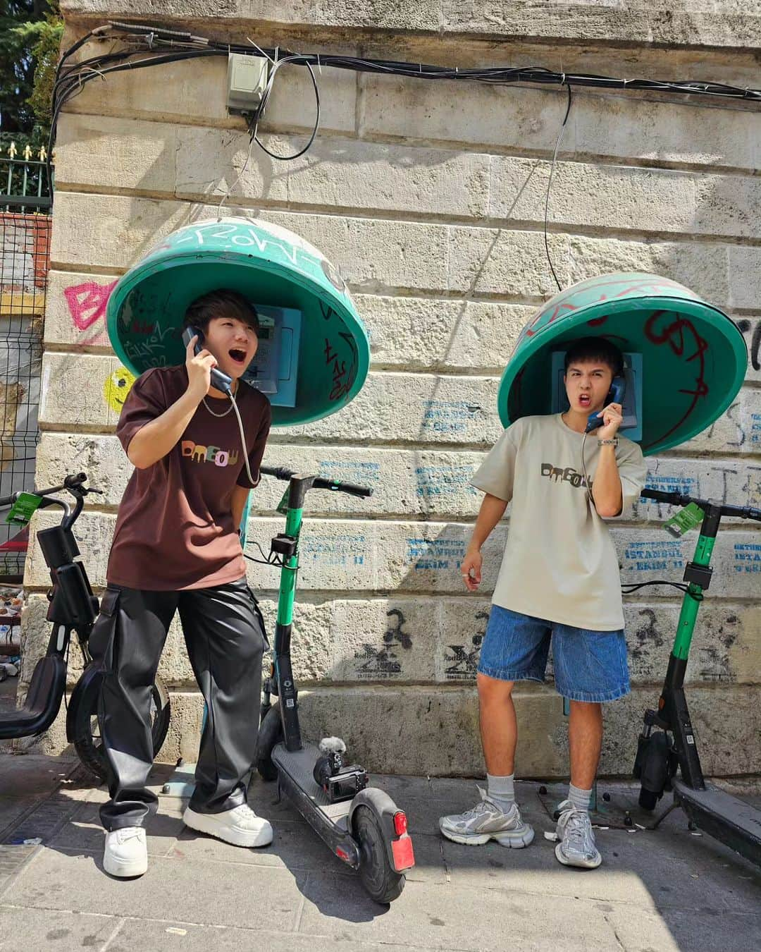 蔡常勇さんのインスタグラム写真 - (蔡常勇Instagram)「晚點再來浪漫的土耳其，因為還沒看到熱氣球！！！🤪 . 這一次解鎖了人生的第十六個國家｜土耳其🇹🇷 第一個探索的城市就是伊斯坦布堡Istanbul🤩這邊真的是一個文化衝擊很大的地方，除了回教堂之外，其他都完完全全不一樣🤣比如說食物消費比想像中的高，而且也相對比較少選擇🥹 第一天我們是選擇現在市區走走，感受這個國家的文化先🤣 但是不管去哪里都能拍到很好看的照片，所以我們就滿足了哈哈哈哈哈哈哈哈哈哈  #土耳其 #turkey」9月7日 21時02分 - changyonggggg