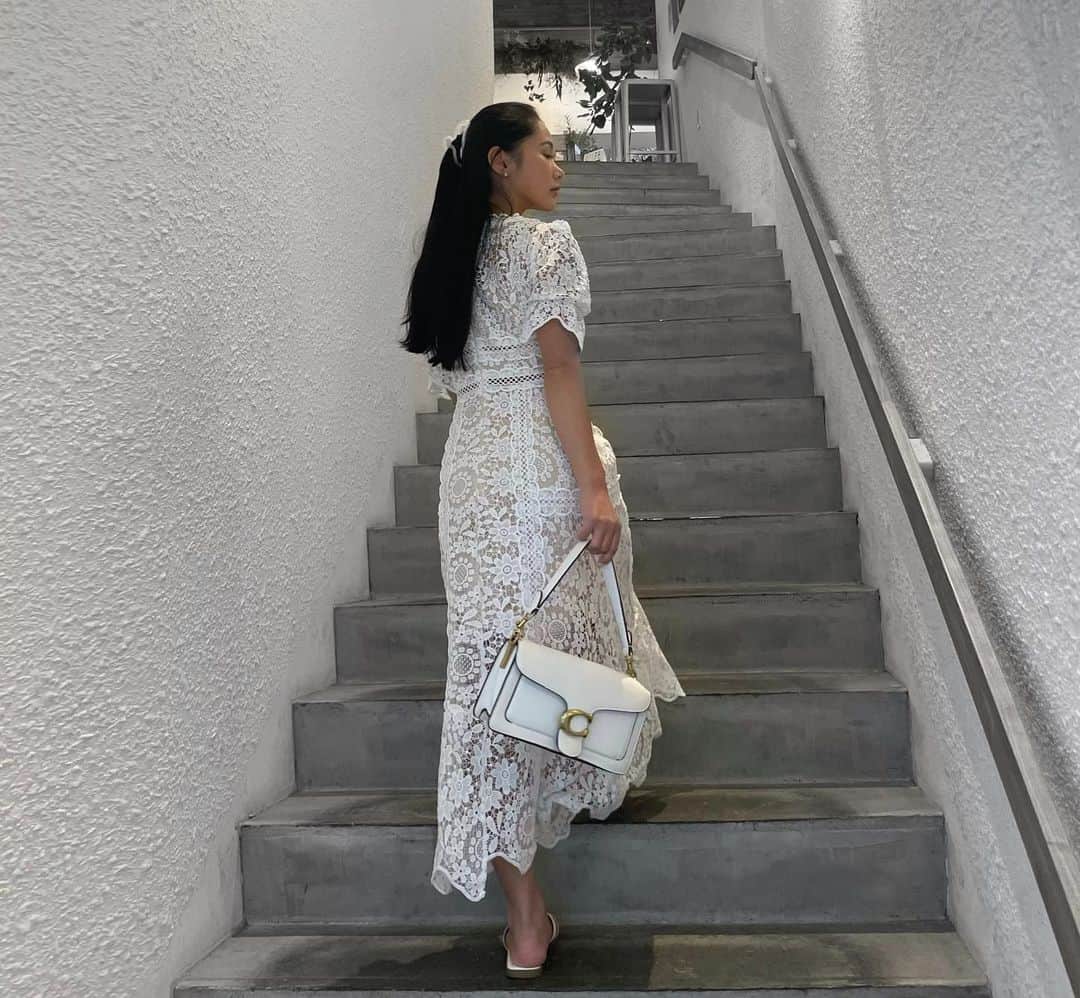 𝑀𝑎𝑘𝑖𝑀𝑖𝑘𝑢のインスタグラム：「珍しくお上品コーデ🪞」