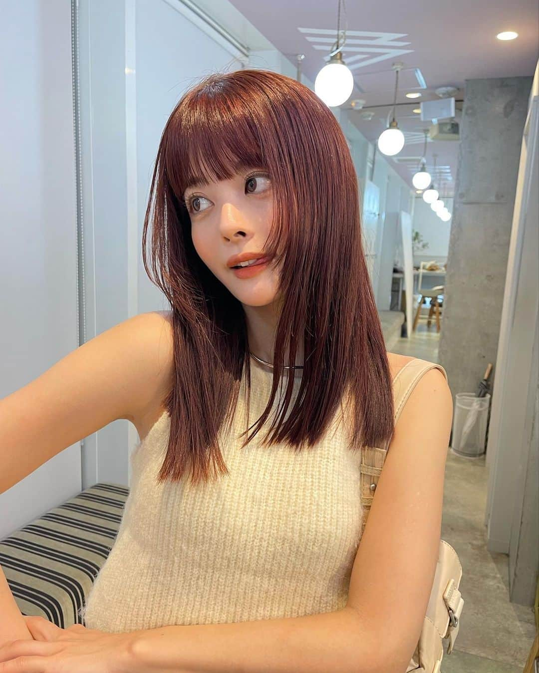 牛江桃子（ももち）さんのインスタグラム写真 - (牛江桃子（ももち）Instagram)「名古屋POPUP前に hair color 💇🏼‍♀️🧡 ⁡ ブリーチ無しで､今回もオレンジ濃いめで🍊 秋服＆秋メイクとの相性抜群で最高に可愛い〜〜 @_kanako517 ありがとう♡ ⁡ ⁡ ついに今週土日 9/9.10 名古屋TGM 🍂🤎 Lil Ambition で初の愛知POPUP本当に嬉しい､､😢♡ そして東海の皆様にお会いできるの本当に楽しみすぎる😢🐻♡！！ ⁡ 名古屋POPUP行くよ！って子〜？🙋🏻‍♀️🧡 ⁡ ⁡ PS、オススメの名古屋飯あったらコメントで教えて下さい､､🍚📝🤎(今回名古屋飯vlog回そうかなって思ってる､､😳♥︎！) ⁡」9月7日 20時57分 - momochi.661