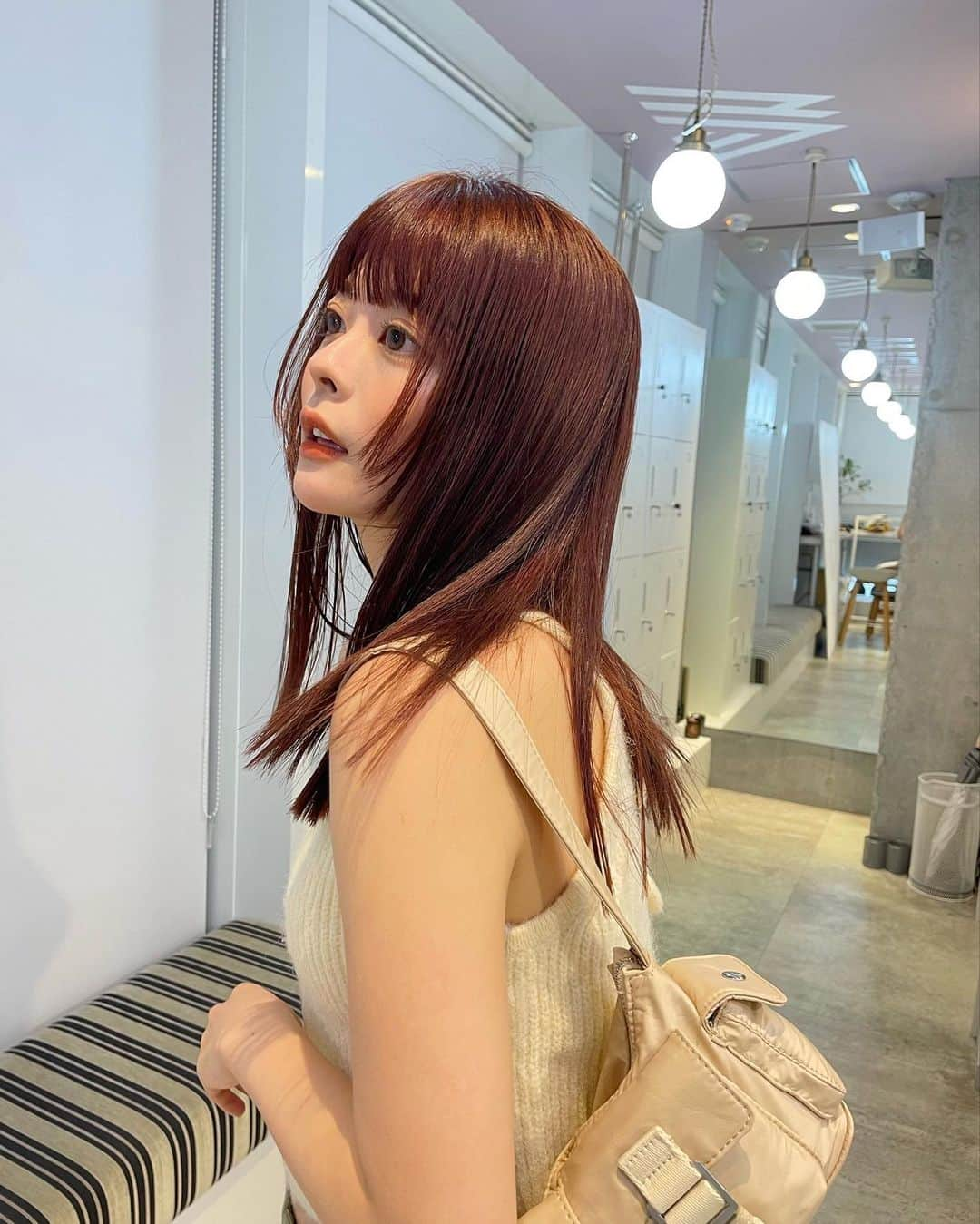 牛江桃子（ももち）さんのインスタグラム写真 - (牛江桃子（ももち）Instagram)「名古屋POPUP前に hair color 💇🏼‍♀️🧡 ⁡ ブリーチ無しで､今回もオレンジ濃いめで🍊 秋服＆秋メイクとの相性抜群で最高に可愛い〜〜 @_kanako517 ありがとう♡ ⁡ ⁡ ついに今週土日 9/9.10 名古屋TGM 🍂🤎 Lil Ambition で初の愛知POPUP本当に嬉しい､､😢♡ そして東海の皆様にお会いできるの本当に楽しみすぎる😢🐻♡！！ ⁡ 名古屋POPUP行くよ！って子〜？🙋🏻‍♀️🧡 ⁡ ⁡ PS、オススメの名古屋飯あったらコメントで教えて下さい､､🍚📝🤎(今回名古屋飯vlog回そうかなって思ってる､､😳♥︎！) ⁡」9月7日 20時57分 - momochi.661