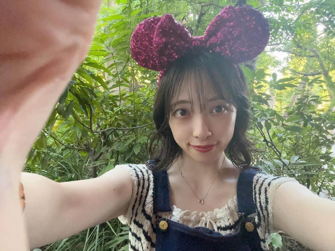 横川夢衣のインスタグラム：「💍  🏰🤍🐭  .」