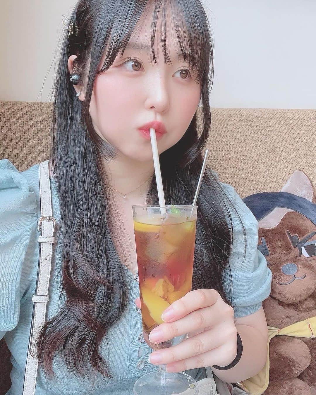上田ミルキィのインスタグラム：「ぬい活後のカフェは盛れる☕✧🎏💜」