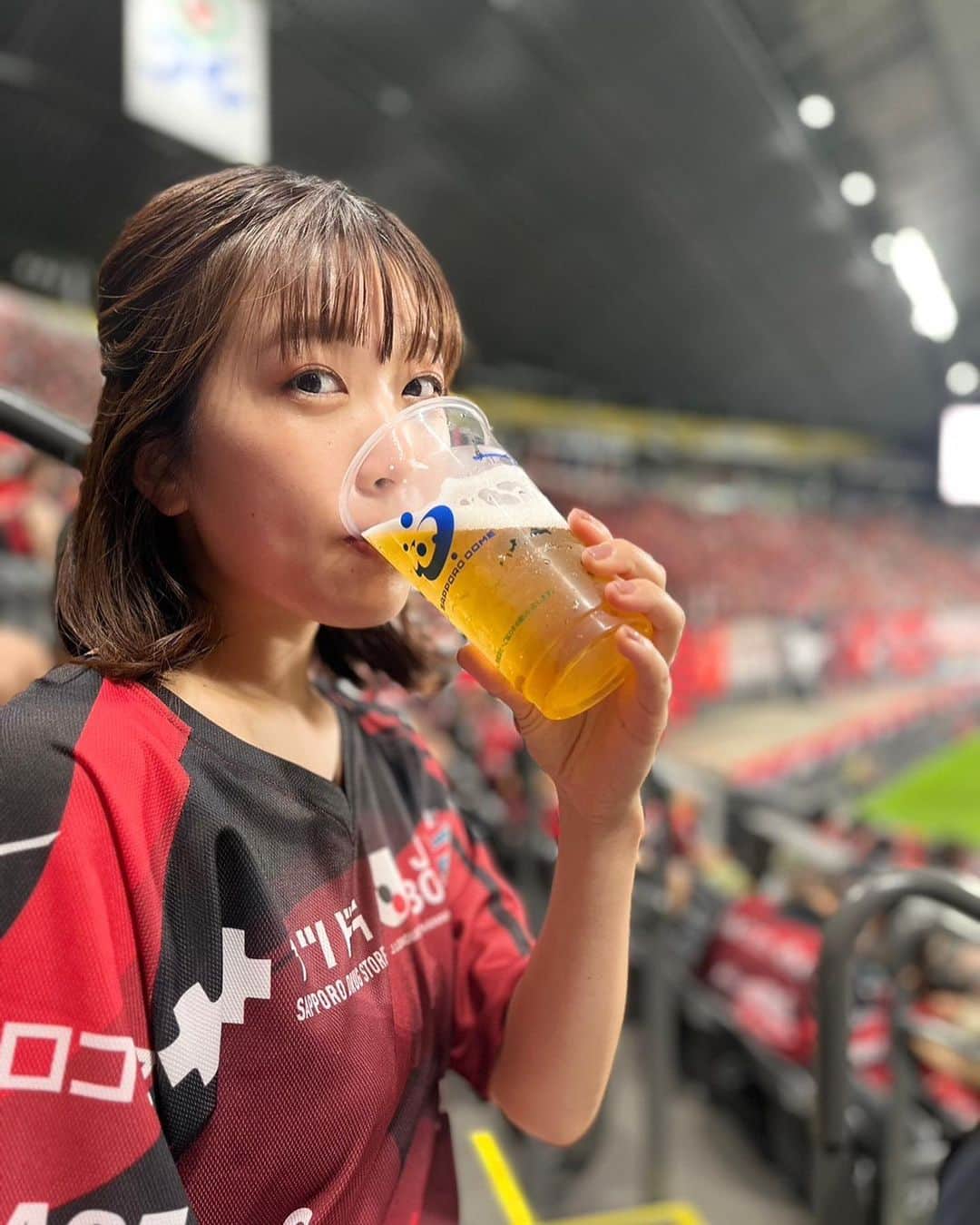 HBC北海道放送アナウンス部さんのインスタグラム写真 - (HBC北海道放送アナウンス部Instagram)「堀内美里(@hbc_misato_horiuchi )です。  山にばかり行っていると思われがちですが 先月はスポーツ観戦を2回しました  スタジアムのごはんやビールは、格別ですね☺︎ (自分はほとんど動かないのに お腹が減る不思議)  世永先輩がエスコンフィールドを 案内してくれました✌︎  #札幌ドーム #エスコンフィールド北海道 #野球観戦 #サッカー観戦 #北海道日本ハムファイターズ #コンサドーレ札幌 #スポーツ観戦 #北海道旅行 #北海道グルメ」9月7日 12時34分 - hbc_announcer