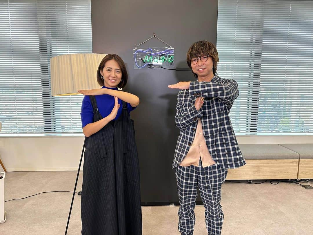 椿原慶子さんのインスタグラム写真 - (椿原慶子Instagram)「💫 先日、フジテレビ系音楽情報番組「Tune」のロケでwacciの橋口洋平さんにインタビューさせていただきました☺️ 心にストレートに響く詞がとっても素敵で、私もすっかりファンに！ 今夜、９月７日(木)２７:０５〜放送予定です🌙 ※編成の都合上、放送内容・時間が変更になる場合があります。 ご覧いただけますと嬉しいです🌸 #tune#音楽情報番組#橋口洋平さん#フジテレビ」9月7日 12時48分 - keiko_tsubakihara