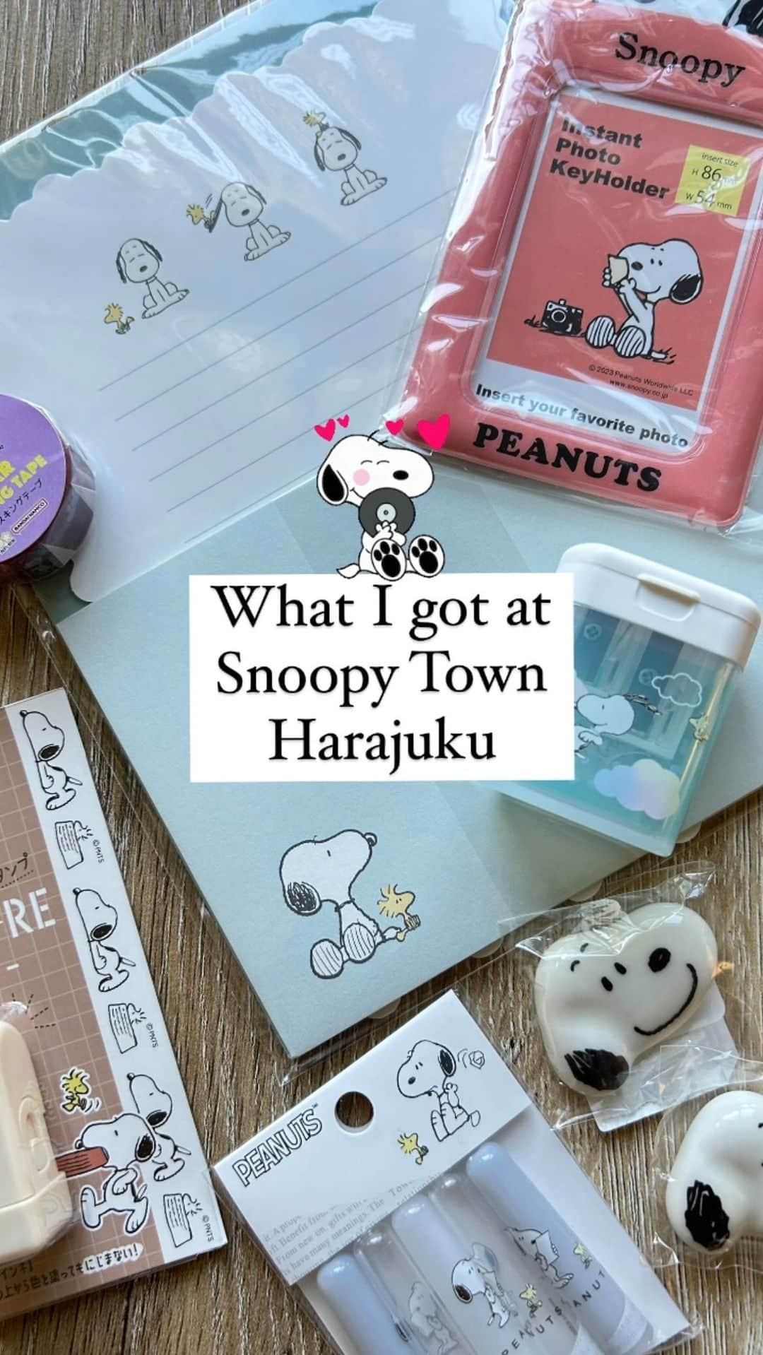 フリーディアのインスタグラム：「Since I didn’t know about Snoopy Town, thought I would show you what I got there!  Don’t forget, I own a ✏️ stationery shop so stationery goods is about the only shopping I did this trip!   スヌーピータウンのことは全然知らなくて。なので買ったものを紹介です。 覚えて欲しいのは、私は文房具屋さんを持っている事w 文房具がメインのショッピングだった。  #snoopy #snoopytown #harajuku #tokyo #japan #snoopys #snoopymania #snoopygoods #snoopyjapan #gifts #giftidea #friedia #friediamn #kiddyland @kiddyland_co.jp @kiddyland_harajuku」