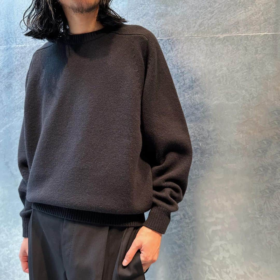 H BEAUTY&YOUTHさんのインスタグラム写真 - (H BEAUTY&YOUTHInstagram)「＜H BEAUTY&YOUTH＞ CLASSIC BALOON CREW NECK KNIT ¥28,600 Color: CREAM/LILAC/BLACK Size: S/M/L (着用スタッフ: 182cm 着用サイズ: M)  2PLEATS WIDE PANTS ¥26,400 Color: DK.GRAY/BLACK Size: S/M/L (着用サイズ: L)  #H_beautyandyouth #エイチビューティアンドユース @h_beautyandyouth  #BEAUTYANDYOUTH #ビューティアンドユース #Unitedarrows #ユナイテッドアローズ #nike」9月7日 14時29分 - h_beautyandyouth