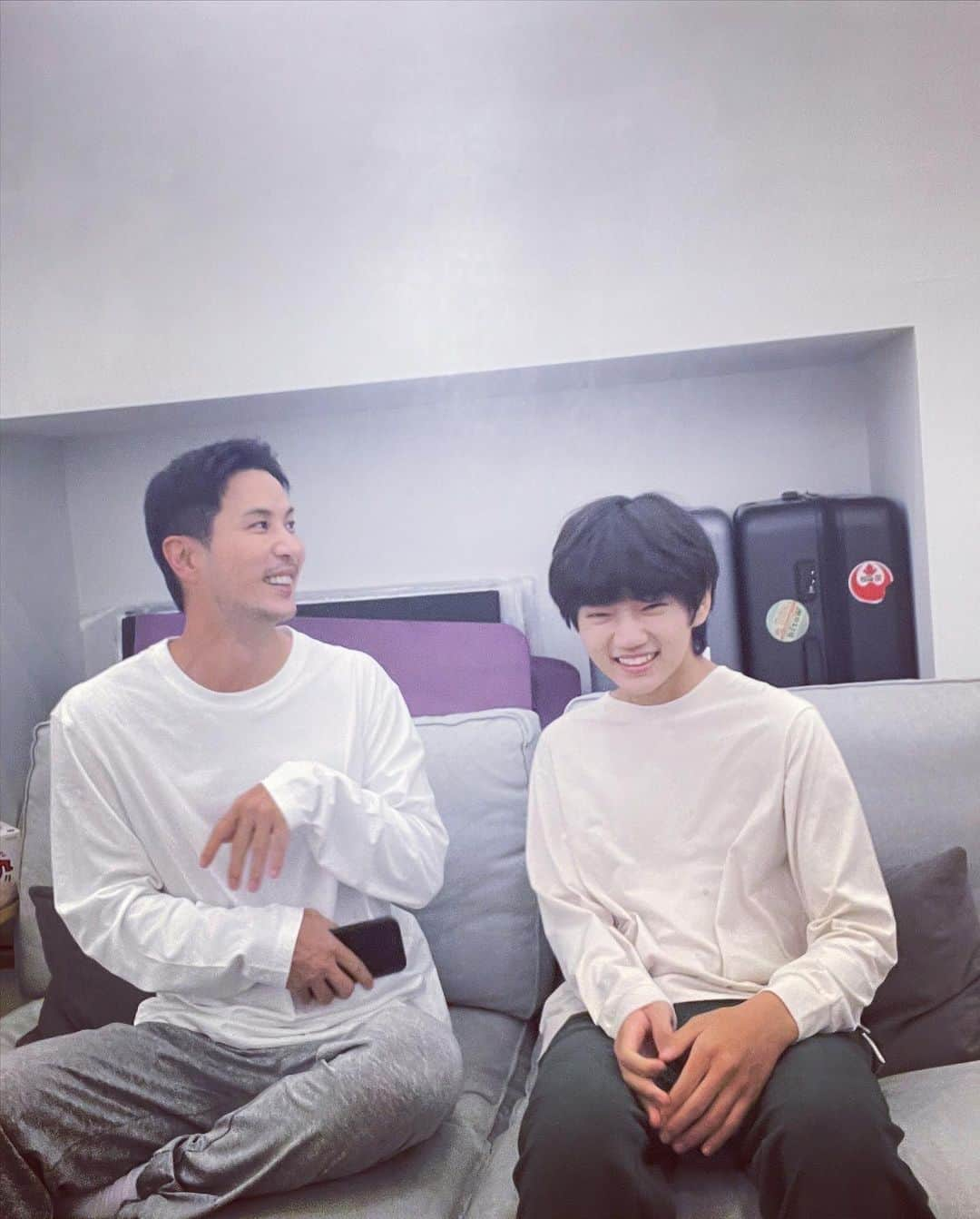 キム・ジソクさんのインスタグラム写真 - (キム・ジソクInstagram)「우리는 표정 父子 👨‍👦❣️」9月7日 14時32分 - kimjiseok16