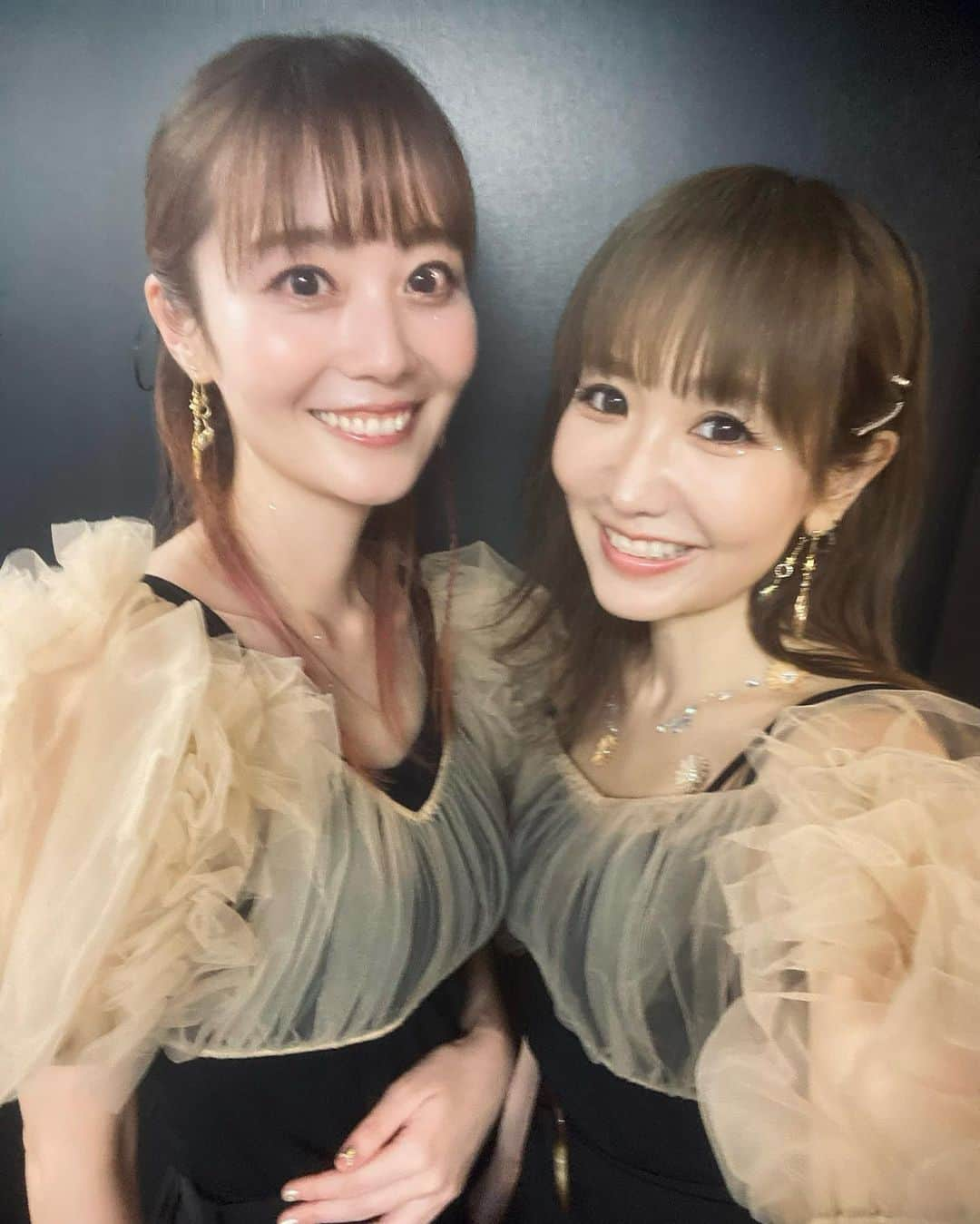 yucat（加藤有加利）のインスタグラム：「ドレスアップRYTHEM  衣装スタイリング いっぱい悩みながら2人でスタイリング考えたので たくさんお褒めの言葉が届いて嬉しかったです✨✨ ドレスアップしたRYTHEMでした  #RYTHEM #RYTHEMビルボード #ビルボードライブ横浜  #ビルボード横浜 #billboardyokohama  #billboard」