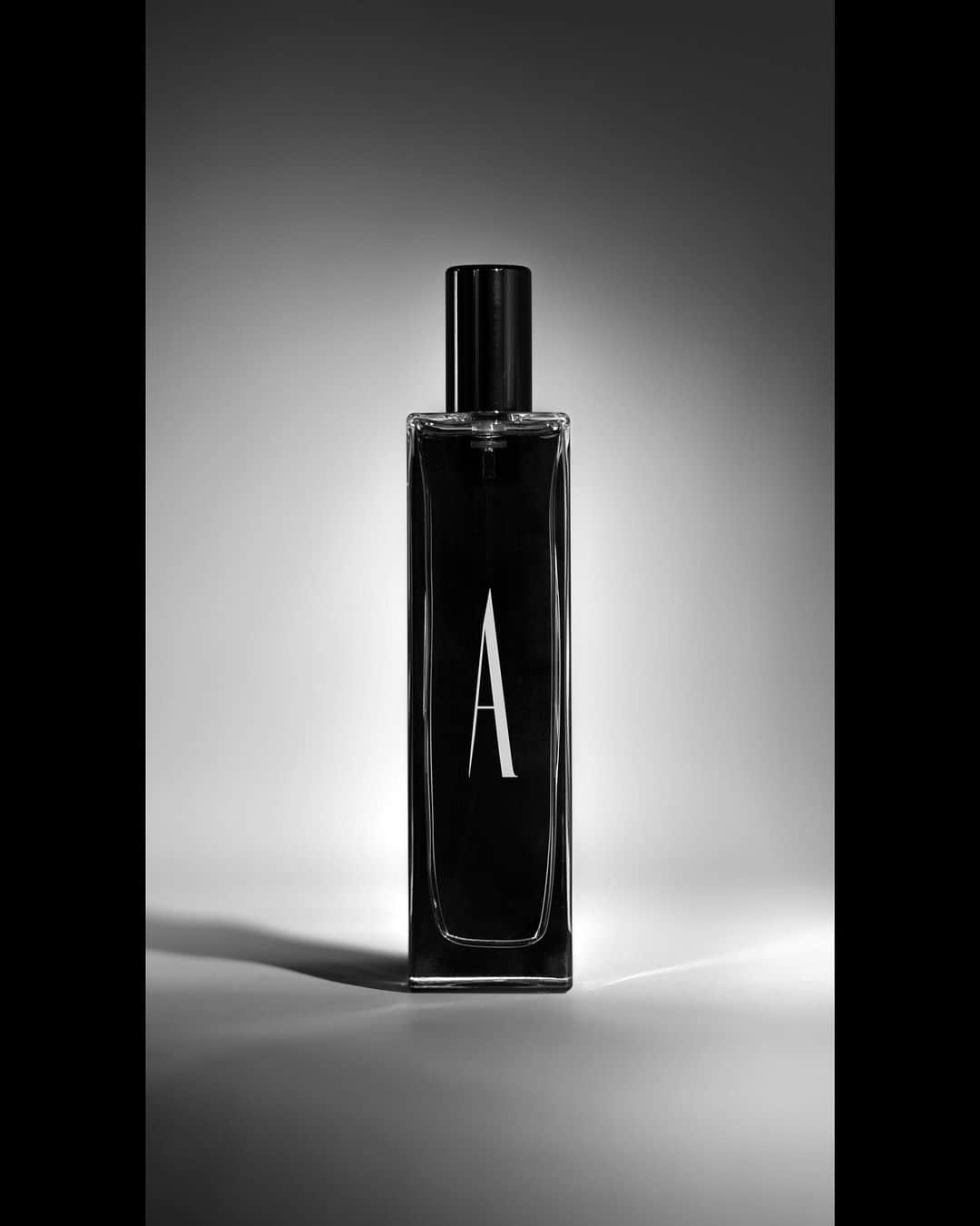 アン ドゥムルメステールさんのインスタグラム写真 - (アン ドゥムルメステールInstagram)「The elemental fragrance of Ann Demeulemeester centres around the cypher A, the designer’s initial and the first letter of the alphabet. A symbol founded in core and constancy, it is employed to signify the essence of an expression: a visual and emotional language distilled into a singular genderless parfum.  Crafted personally by Ann Demeulemeester through a lifelong instinctive study of notes and associations, the fragrance transmits the poetic purity and structural serenity of the designer’s enduring oeuvre. It is a unique and intriguing composition embodied by the primordial and mysterious obscurities of nature.  Created from instinct, it is a beguiling fragrance refined from ingredients in their rarest, purest form. This perfume was created from essential oils derived from the cold pressing of the finest quality of natural, raw materials. #AnnDemeulemeester」9月7日 15時01分 - anndemeulemeester_official