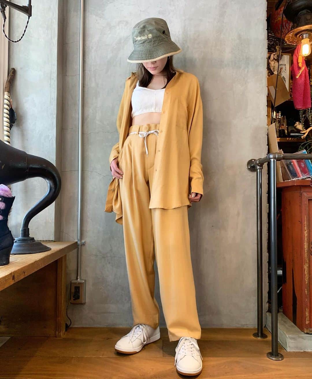 のインスタグラム：「New Arrivals  80's Deadstock mustard silk  shirt  80's Deadstock mustard silk slacks  上記商品は本日9月7日20:00〜オンラインストアに掲載予定です。（The above item will be dropped on our online store at 8pm on September 7th.）  #birthdeath #vintage」