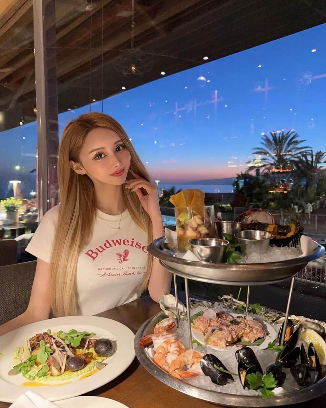 ほずにゃむのインスタグラム：「seafood ちゅき🫶🏻🩷 （・ᵕ ・ﾐэ）Э . . . #santamonica」