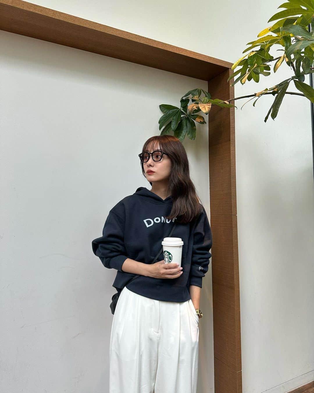 前田希美（まえのん）のインスタグラム：「ゆったりドーナツな日~🍩  今日は暑すぎなくて、 過ごしやすかったですね。   #nwith #code #fashion #ootd #nwithstyling」