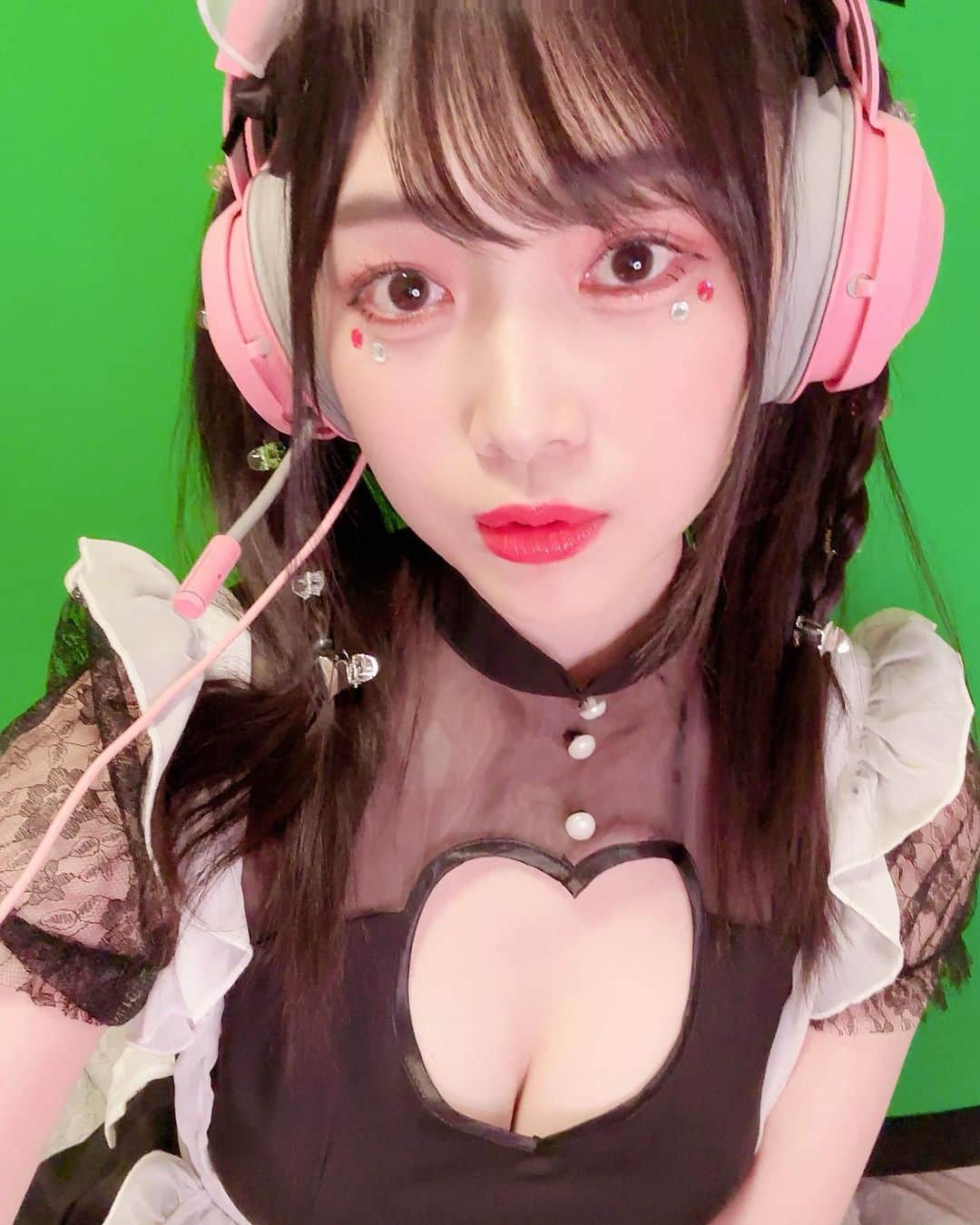 たけうち亜美のインスタグラム：「メイド配信えちえちハート♡」
