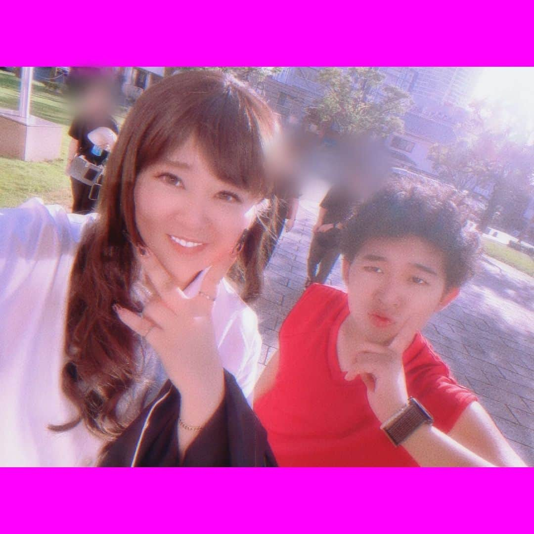 金子きょんちぃさんのインスタグラム写真 - (金子きょんちぃInstagram)「.  まぶしそう  #有吉の壁 #四千頭身 ごっつ #ばすけっと少年 #かわちい」9月7日 16時42分 - kyokaest9