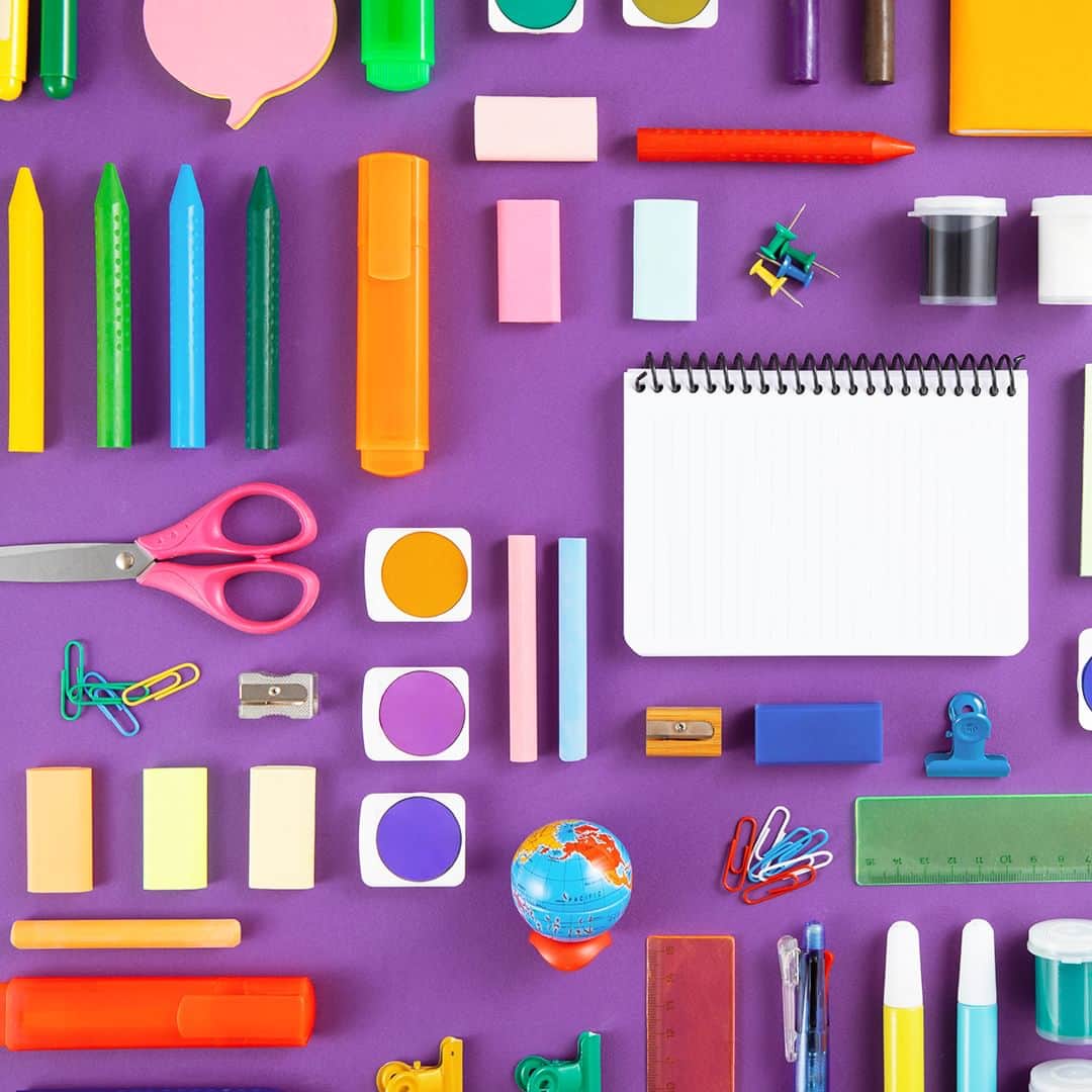 アイスウォッチのインスタグラム：「Time for books, pencils, and markers in hand. Let's make this school year colorful! 📚✏️🌈   #icewatch #school #backtoschool #schooltime #pencils #colors #books #icewatchtime」