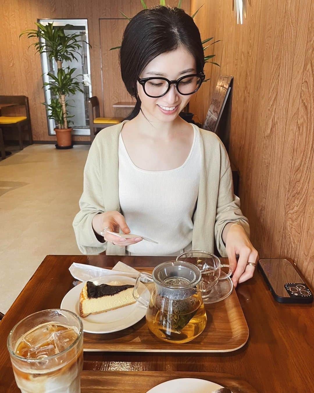 福井千佳さんのインスタグラム写真 - (福井千佳Instagram)「. . . 🍰🍴🤓🙌 . . . @coffee_shop_5w2h  .  @cafe_carma さんの新店で 気になってたところ😚♡ バスクチーズケーキが、 びっくりするほど美味しかったぜ。 . . . ゆるり、のんびり、ご満悦。 . . . #姫路カフェ#姫路カフェ巡り#5w2h#姫路#カフェ活」9月7日 17時11分 - chika291