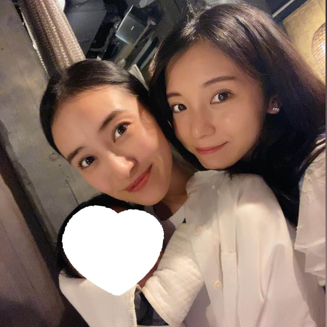 入来茉里さんのインスタグラム写真 - (入来茉里Instagram)「名古屋で 天使に会いました👼♡ 最後に会ったのは出産前だったので 久しぶりの岡本あずさちゃん @azusaokamoto_official と はじめましての娘ちゃん👼 天使♡！可愛かった。とっても癒された♡♡ TBSのドラマ共演がきっかけで １０代の頃からの付き合い 大人になって 悩みも変わって けど、ずっと大切な友達😊 会えて嬉しかった  さて、３都市目になる名古屋公演 ミュージカル『浜村渚の計算ノート』 @hamamuranagisa_musical  楽しみます♪」9月7日 17時36分 - iriki.mari_official