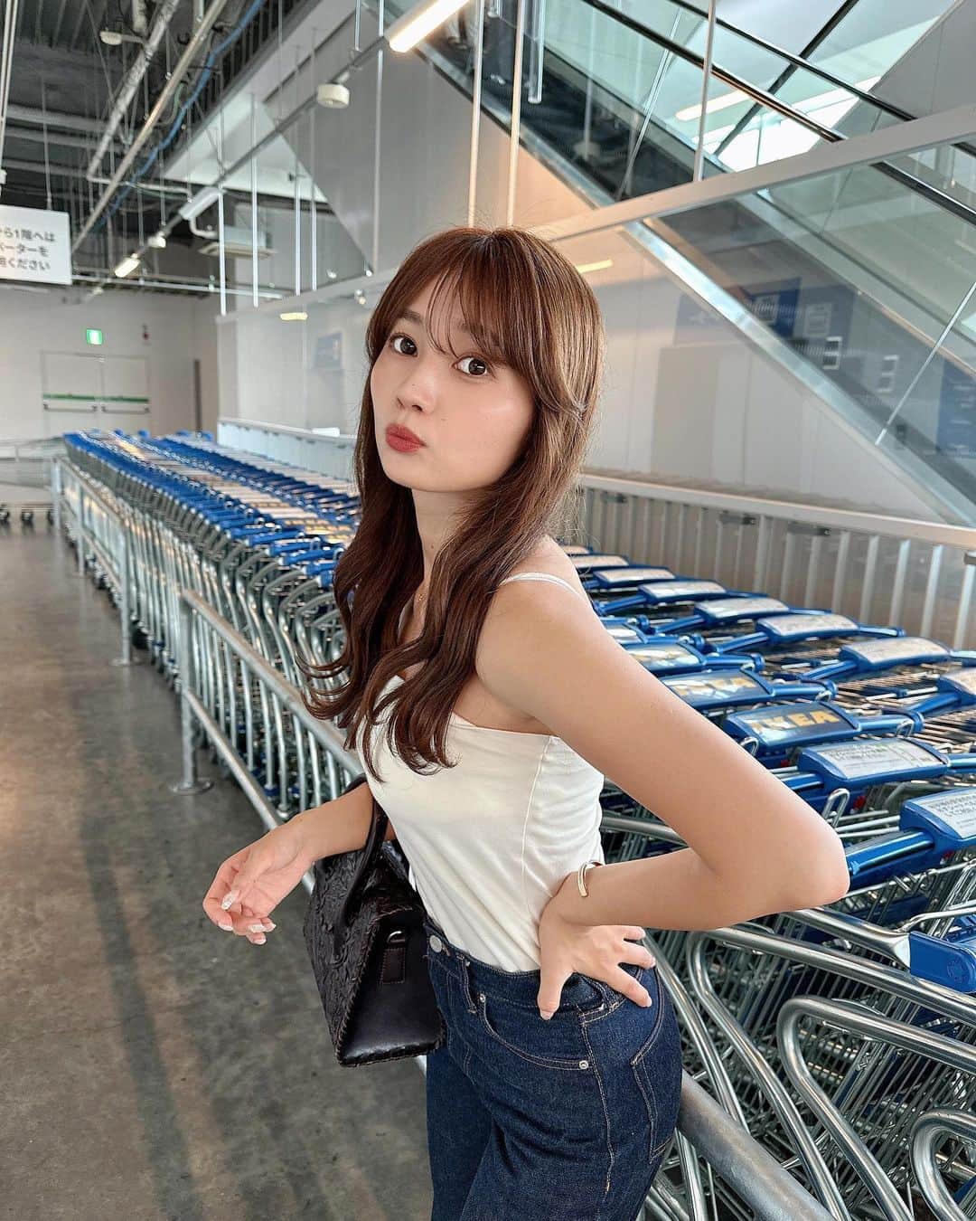 細沼紗花のインスタグラム：「.  IKEA行ったら絶対サーモンとクロワッサン食べてる気する🥐♡  . #ikea購入品」