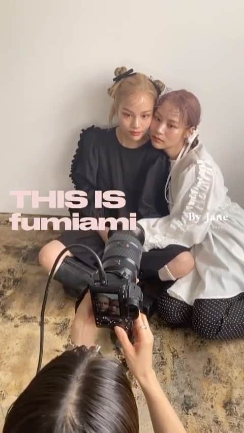 安中亜美のインスタグラム：「ㅤㅤㅤㅤㅤㅤㅤㅤㅤㅤㅤㅤㅤ 【ふみあみ本出版決定📕】 昨日インスタライブで発表させてもらった通り 11月にふみあみ初の本を @jane.publishers さんから 出版させてもらう事になりました♡  タイトルは《THIS IS fumiami - ありのままの私たち - 》 タイトル通りありのままの私たちが見れます🤭💞  フォトギャラリーやコーディネート紹介の他にも 恋愛、起業、結婚、出産、子育てと 20代で経験した沢山のことを30歳になった今振り返って 書き下ろそうと思います✍️  私たちのがむしゃらな20代を是非皆んなに見てもらって みんなの何かのきっかけになるといいな！と思っています❤️  そして発売まで Instagramでも色々発信する予定です🔑 是非チェックして下さい♡  #本#本出版#ふみあみ本#thisisfumiami」