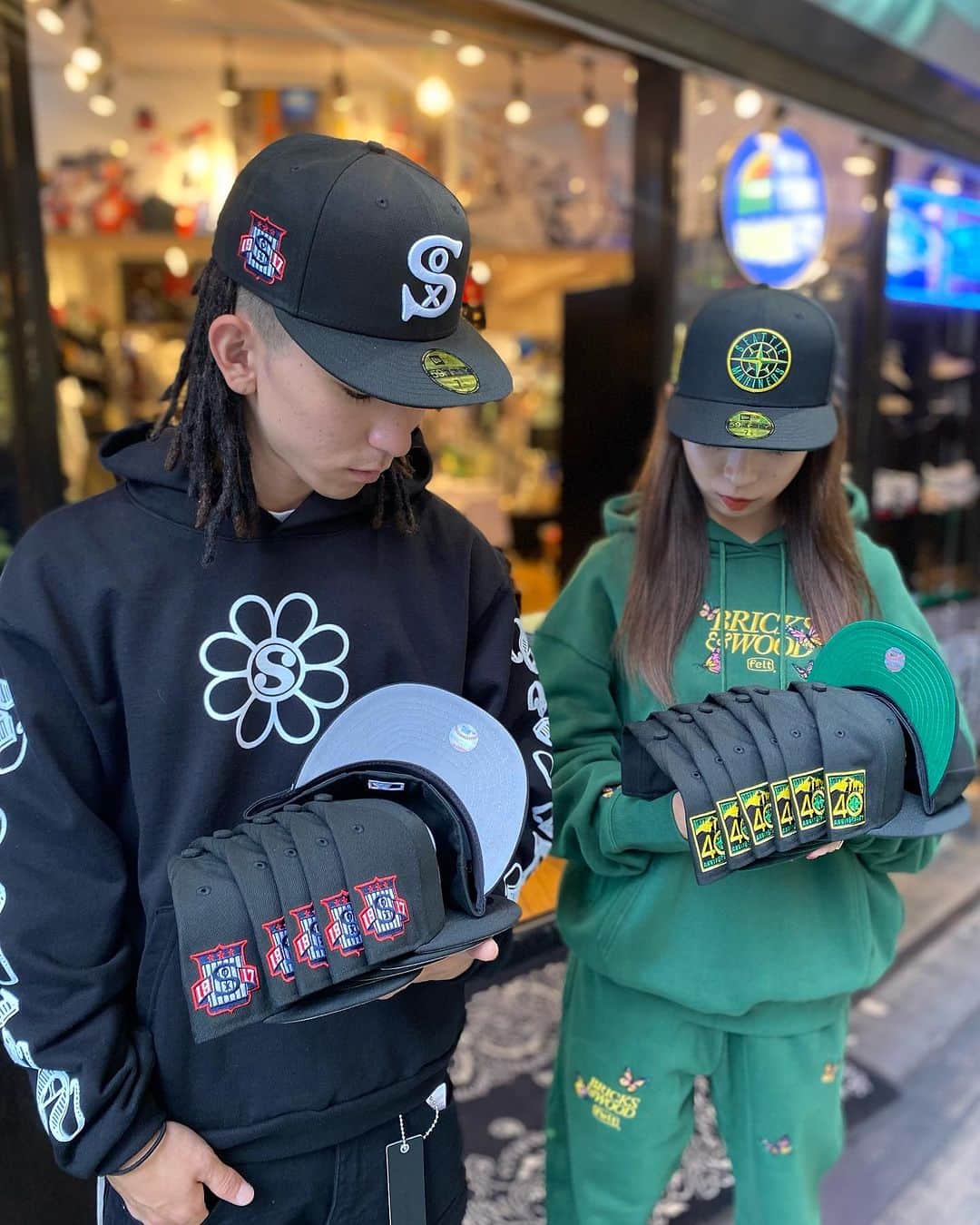 GROW AROUNDのインスタグラム：「#growaroundnewarrivals NEW ERA  59FIFTY FITTED CAP  今週発売のモデルは4型  NEW YORK METS 2013 ALLSTAR GAME  CHICAGO WHITE SOX 1917 WORLD SERIES  CHICAGO CUBS 1990 ALLSTAR GAME  SEATTLE MARINERS 40th ANNIVERSARY  明日9/8(金)より 渋谷・オンライン12:00〜 ビブレ・ダイバーシティ店11:00〜 発売開始になります！」