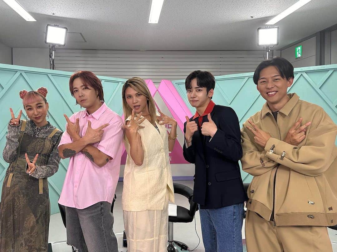KEN THE 390のインスタグラム：「📸📸  #produce101jpthegirls  #leaphigh」