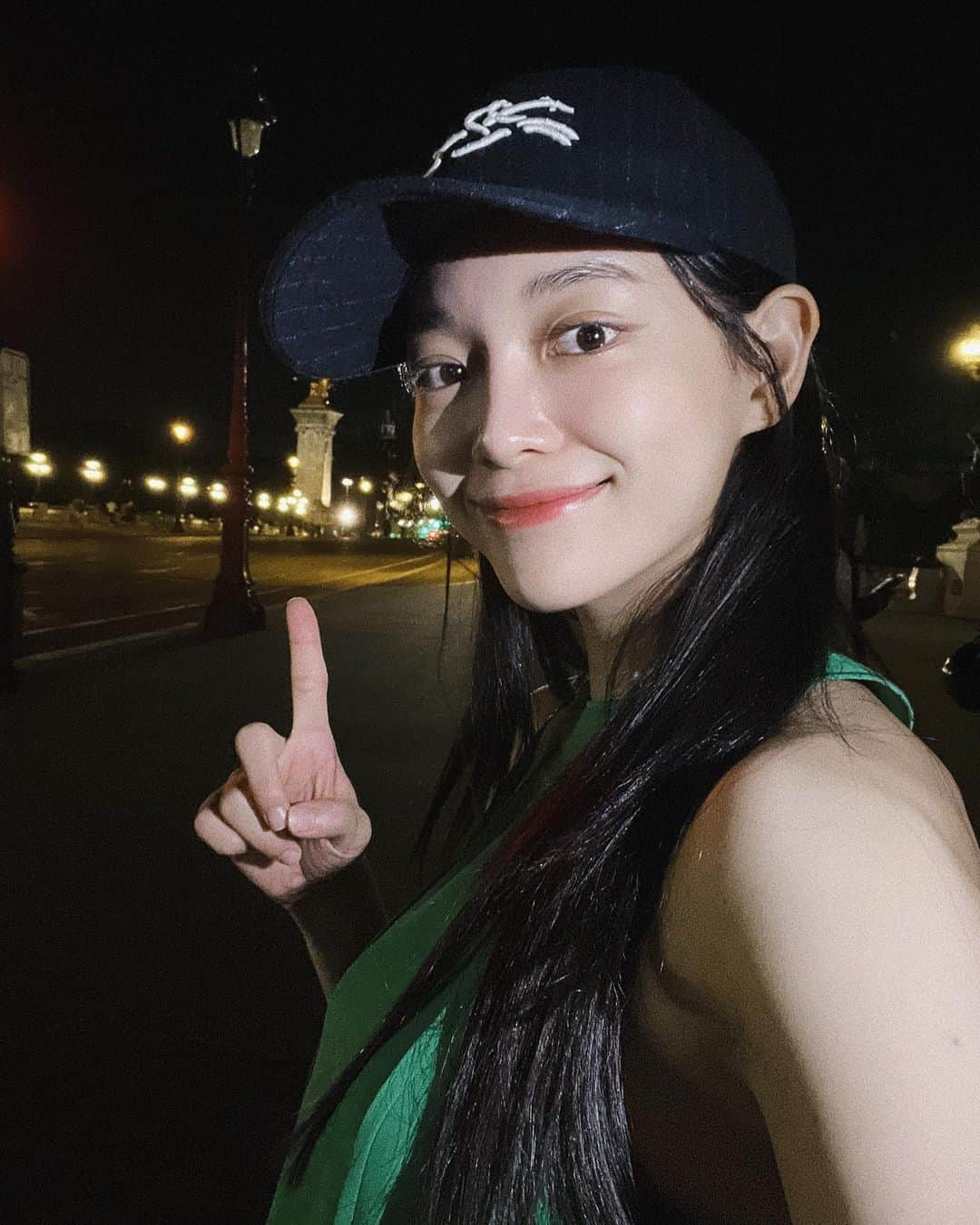 キム・セジョン（Gugudan SeMiNa）さんのインスタグラム写真 - (キム・セジョン（Gugudan SeMiNa）Instagram)「나랑 파리 여행 갈 사람! #indigopromise   🫣https://youtu.be/Xj_oDhs2WAE?si=5rie8T_FRXNfCV_c」9月7日 18時33分 - clean_0828