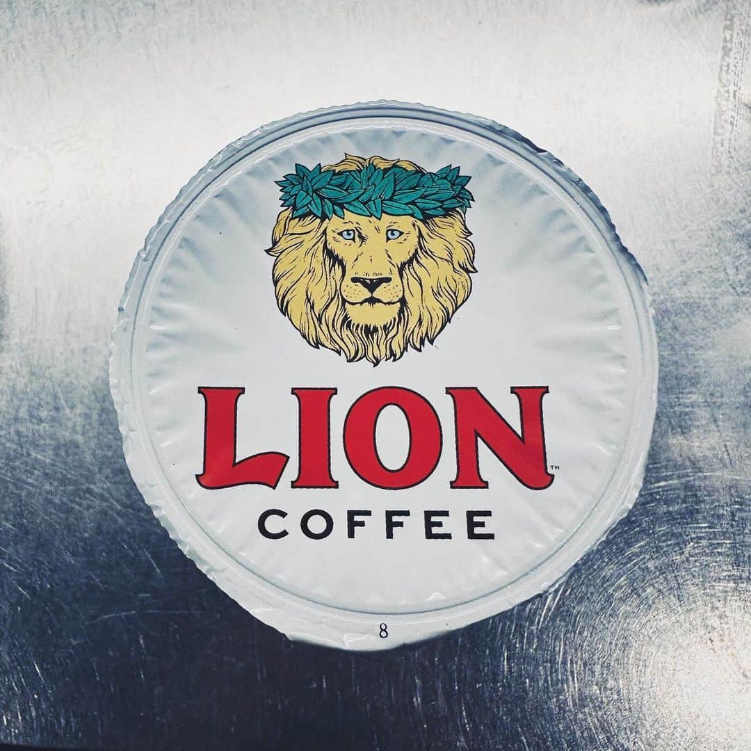 外村久美子さんのインスタグラム写真 - (外村久美子Instagram)「・ 〝LION COFFEE〟☕️」9月7日 18時25分 - kummy153