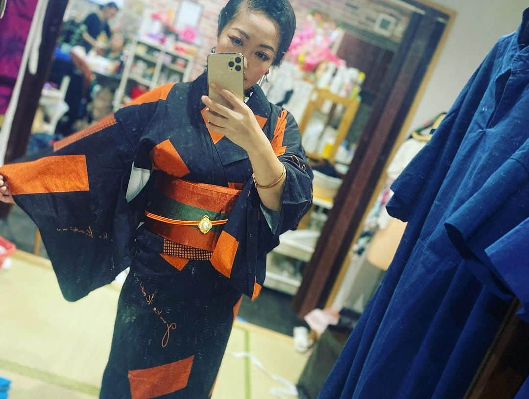 三谷晶子さんのインスタグラム写真 - (三谷晶子Instagram)「本日の浴衣。  #浴衣 #yukata #着物 #屋仁川」9月7日 18時35分 - akikomitani