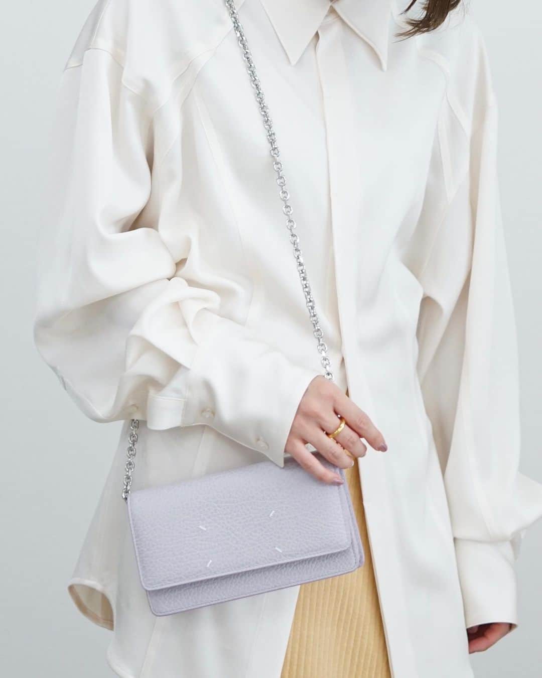 のインスタグラム：「女性らしいフィット感のあるリブスカート   BRIG SKIRT ￥23,210(tax in)  ⁡ ⁡ ⁡ 詳しくはオフィシャルサイト【ARKnets】にて。 ■商品や通信販売に関しまして ご不明な点がございましたらお気軽にお問い合わせください。 ----------------------------------- オフィシャルサイトの在庫と店頭在庫は共有しております。 商品に関しましては、お気軽にコメントや店舗までお問い合わせください。 ⬇︎⬇︎⬇︎ @ann_de_ark  @arknets_official ⁡ #fashion #栃木 #宇都宮 #ショップ #セレクトショップ　#arknets #anndeark  ⁡#kanakosakai #baserange #maisonmargiela  -----------------------------------」