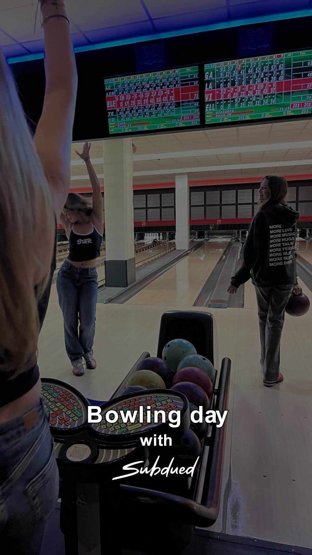 Subduedのインスタグラム：「Bowling day in Berlin💕💕 #subdued #subduedcommunity #subduedgirls #bowlingday #berlin」