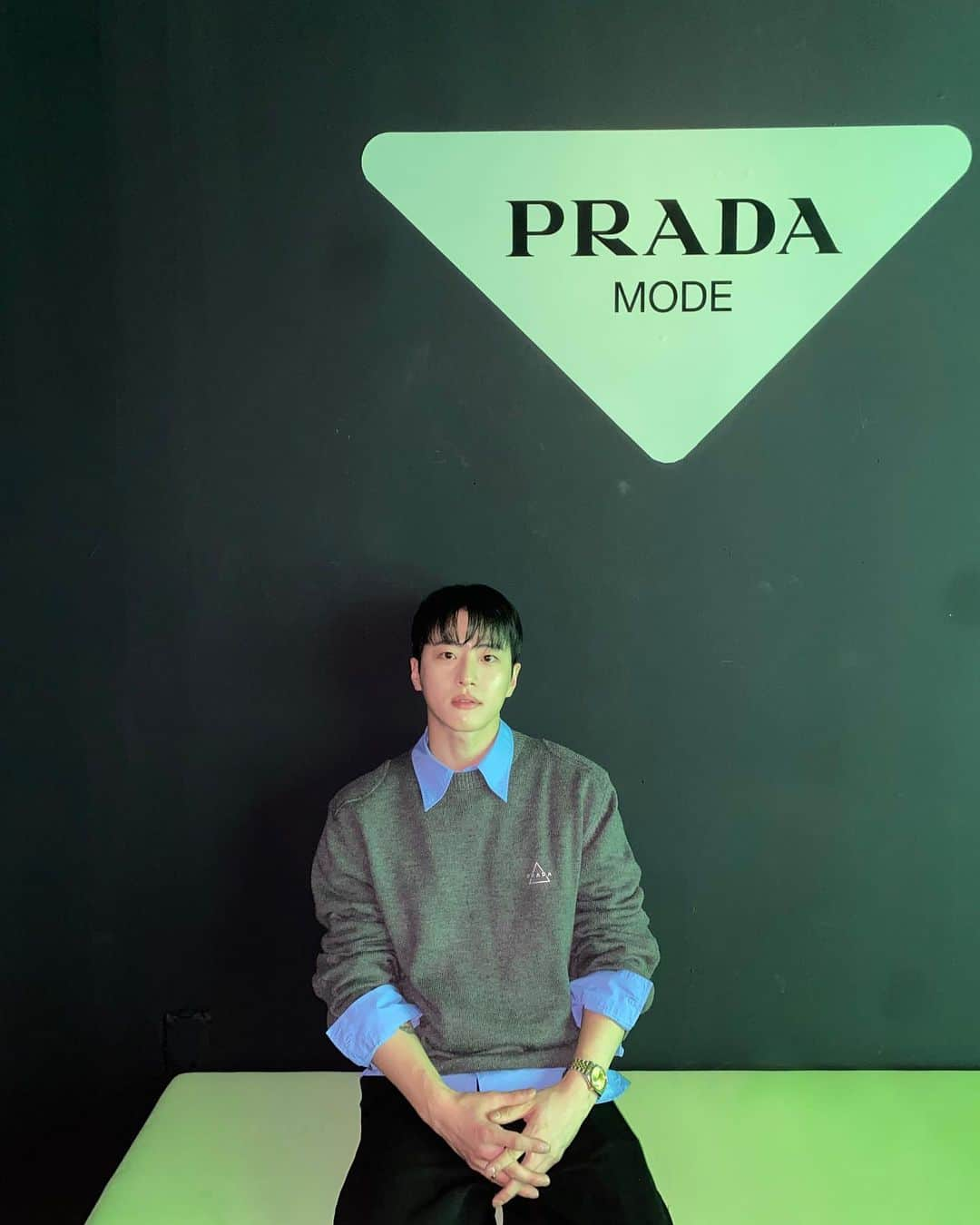 フィールドッグさんのインスタグラム写真 - (フィールドッグInstagram)「P R A D A M O D E   < 다중과 평행 >  #pradamode」9月7日 19時34分 - fxxldoggssy