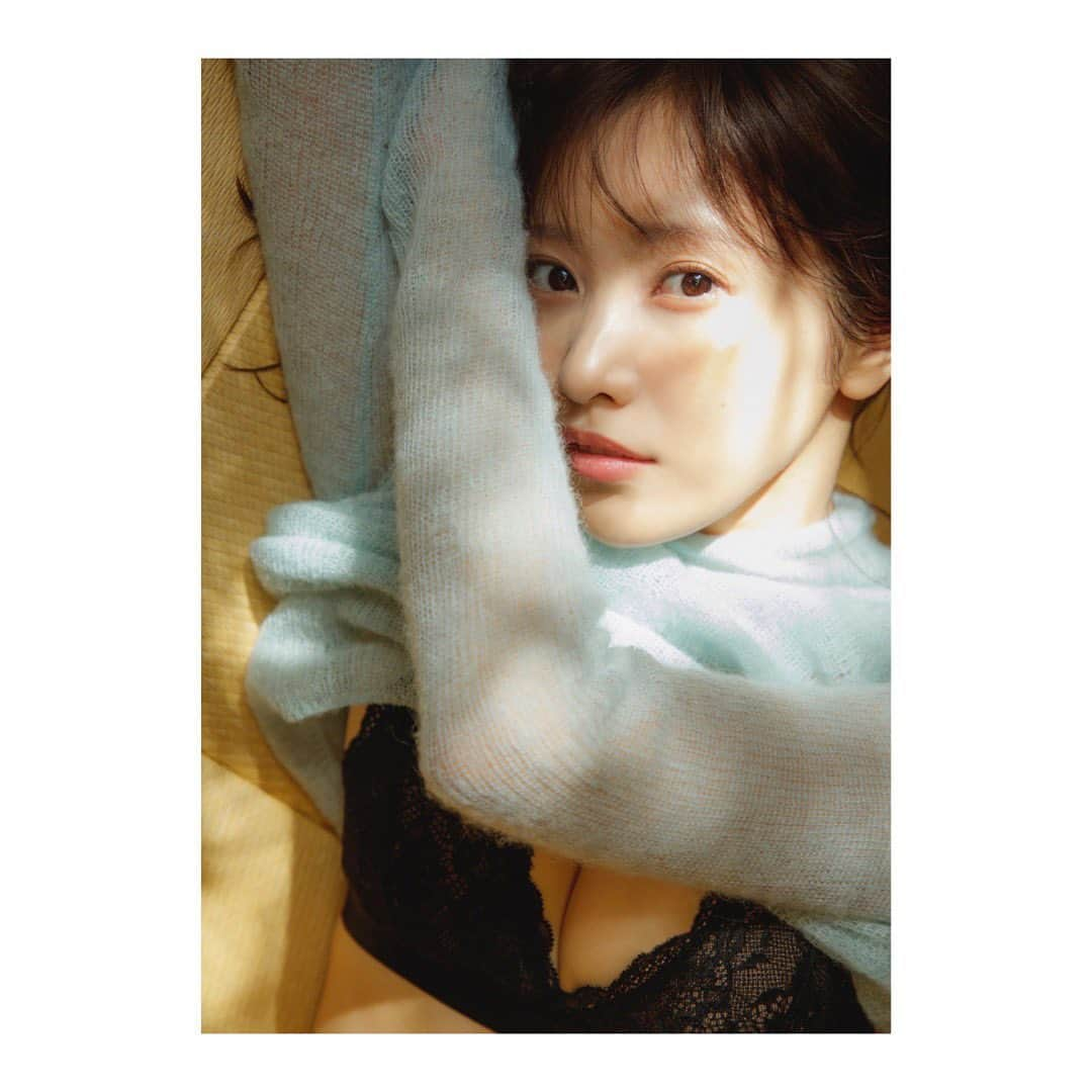 佐野ひなこさんのインスタグラム写真 - (佐野ひなこInstagram)「電子書籍版写真集リリースされました。 お待たせしました。 追加カットもあるので是非ご覧ください。」9月8日 6時38分 - hinako_sano