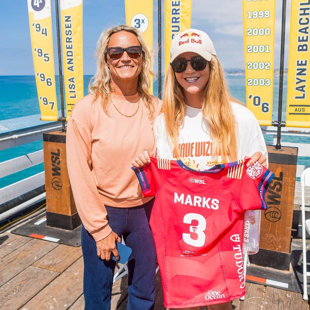 キャロライン・マークスのインスタグラム：「💖 the showdown @wsl」