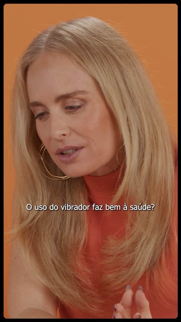 アンジェリカのインスタグラム：「Você tem medo do vibrador?! 👀  Vem ver o episódio da MINA Inbox dessa semana e me conta o que acharam aqui nos comentários! 😉」