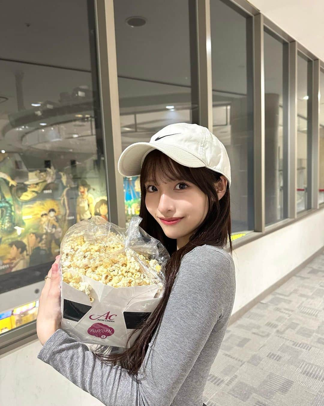 平田侑希さんのインスタグラム写真 - (平田侑希Instagram)「. 映画館のポップコーンは バターしょうゆか塩派です🍿」9月7日 21時39分 - yuki__hirata