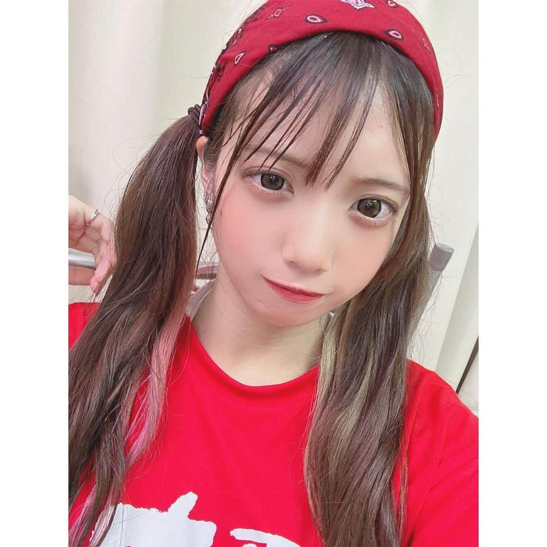 みーみのインスタグラム：「Xできなくなって神対応貰えない！とかXやってないからリプ返来ない〜って声めちゃくちゃ多いんで、インスタでコメント返します✌🏻✌🏻✌🏻」