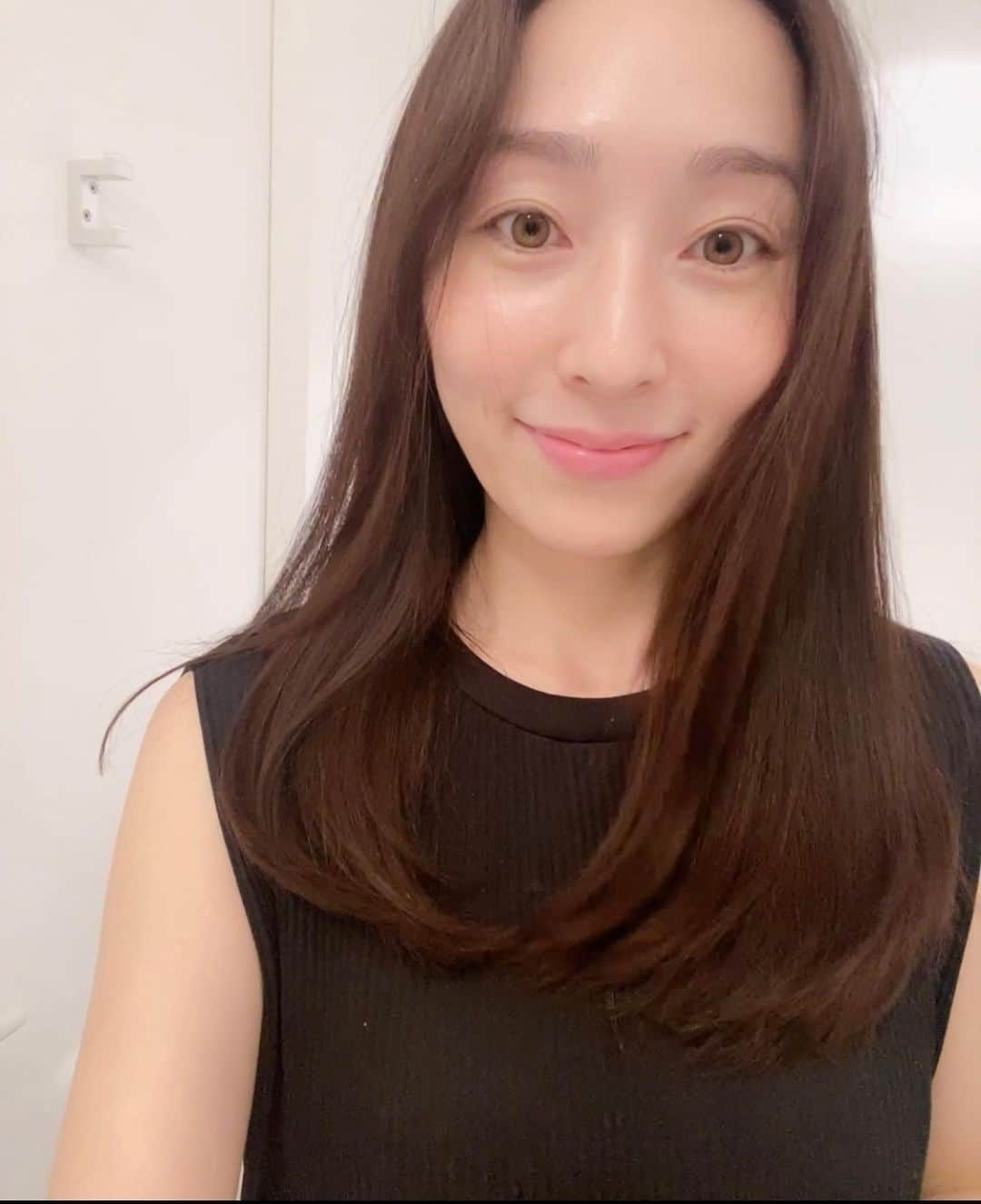 殿柿佳奈さんのインスタグラム写真 - (殿柿佳奈Instagram)「秋モード✨ ヘアメンテナンスへ🥰 @hairsalon_amata   #オーガニックカラー #トリートメントは #お気に入りの #テンプテーション #いつもありがとうございます」9月7日 21時50分 - kanatonogaki