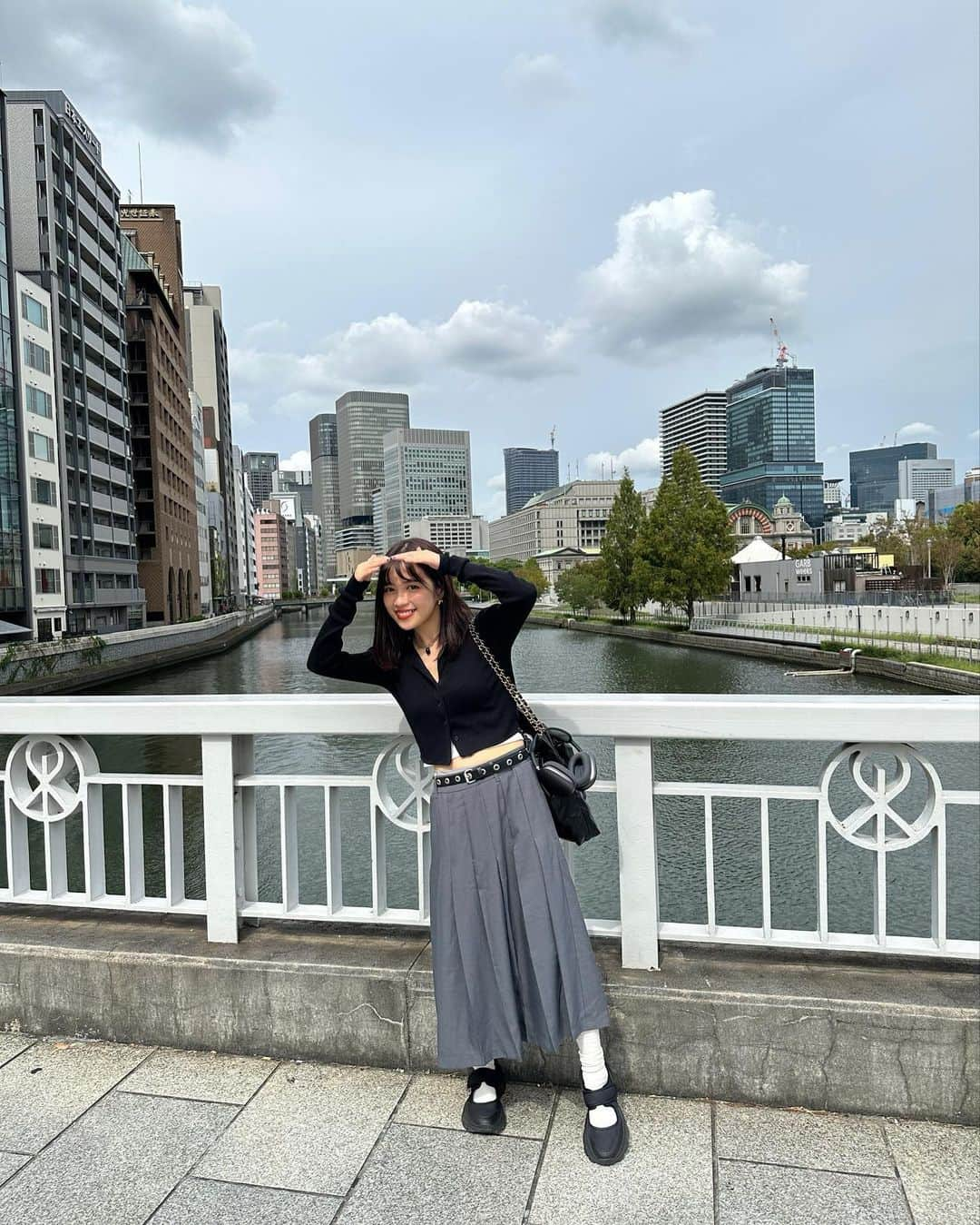 mizukiさんのインスタグラム写真 - (mizukiInstagram)「韓国時間を終えた後は大阪に🛩️ スヨルと一緒に来たのは4年ぶり。 あの時行ったカフェにあの時みた風景🌏 同じ景色をまた同じように歩くことができたの、不思議だねぇ〜🤭 最後の写真は4年前の写真です☺️ 二人とも大人になったね...ほほ  ㅤㅤㅤㅤㅤㅤㅤㅤㅤㅤㅤㅤㅤまたゆっくり大阪カフェとかご飯屋さん巡りしたいなぁ〜🥯💬 ㅤㅤㅤㅤㅤㅤㅤㅤㅤㅤㅤㅤㅤ #大阪#北浜#北浜カフェ#日韓カップル#国際結婚#한닐부부」9月7日 21時52分 - mizukidrop