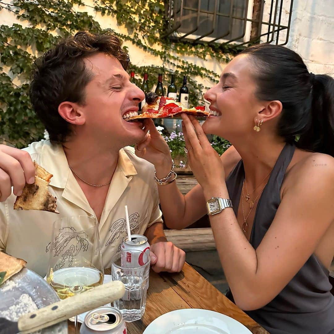 チャーリー・プースさんのインスタグラム写真 - (チャーリー・プースInstagram)「I flew to New York to ask my best friend to marry me, and she said yes. I am the happiest, best version of myself and it is all because of you Brookie. I love you endlessly forever and ever and ever.」9月7日 22時00分 - charlieputh