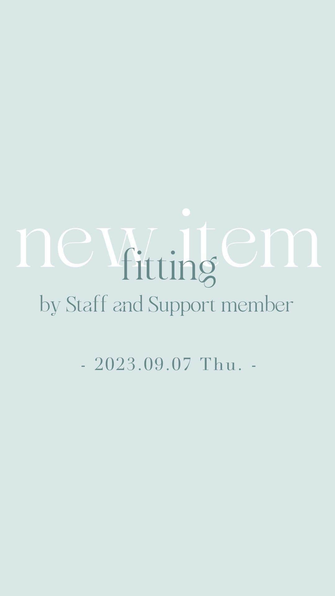 styledeli pressのインスタグラム：「9/7 夜🌙インスタライブ  9/11(月) 袖だけケーブル編みニットプルオーバー ¥9,900  9/12(火) アルパカ混スタンドハイネックトップス ¥7,500 ふんわりフレアニットワンピース ¥11,000  9/13(水) ベーシックベルテッドリバーコート ¥29,000 スルーベルトノーカラーリバーコート ¥32,000  9/14(木) スタンドネックリバーコート ¥35,000 フロントボタンリバーコート ¥32,000  9/15(金) 【LUXE】ニットパーカーワンピースC ¥9,900 スエード調ポケットラップスカート ¥8,900」