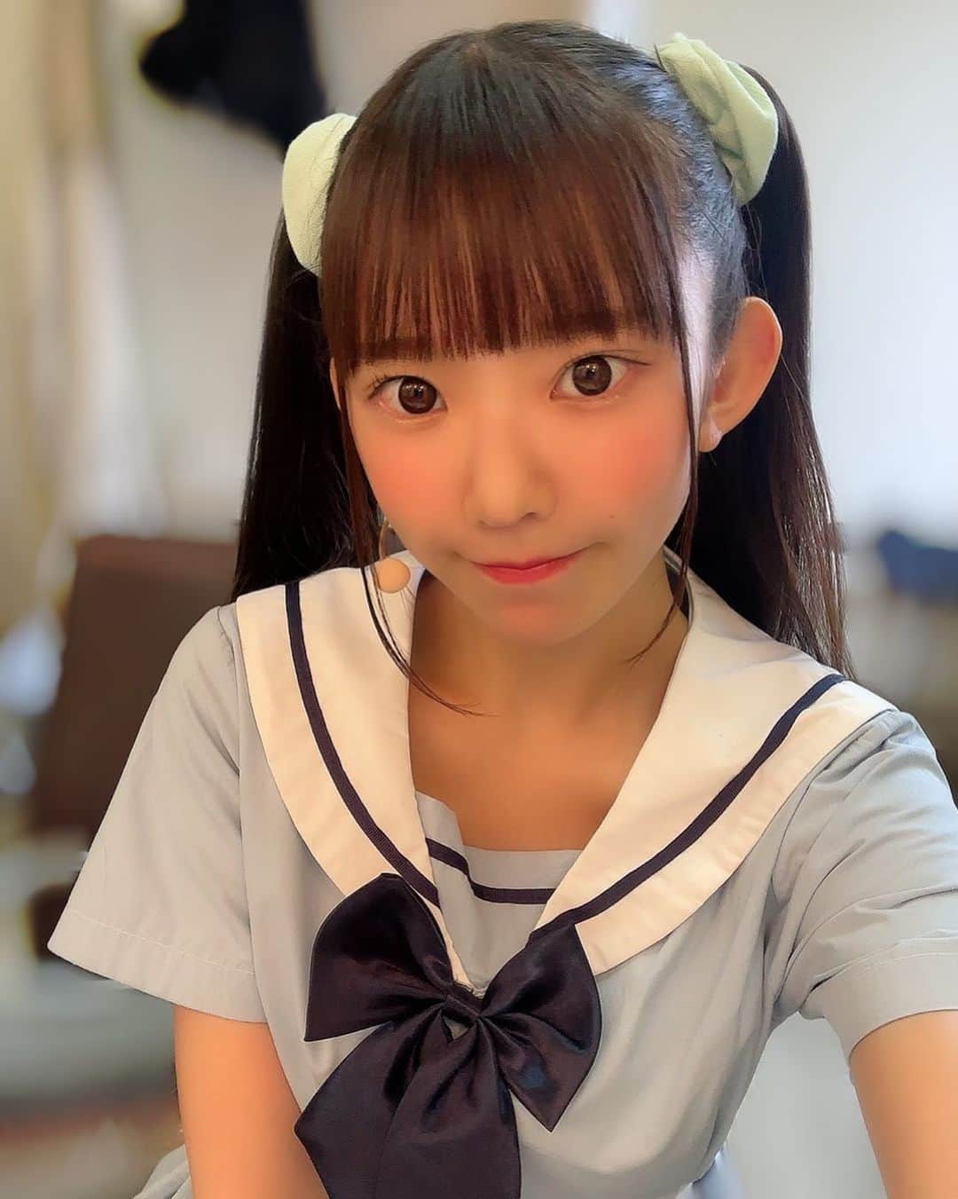 長澤茉里奈のインスタグラム：「バッキュン🔫 今日も公演ありがとうございました！ お腹すいた！おやすみ！！！  #アキバ冥途戦争  #ゆめち」