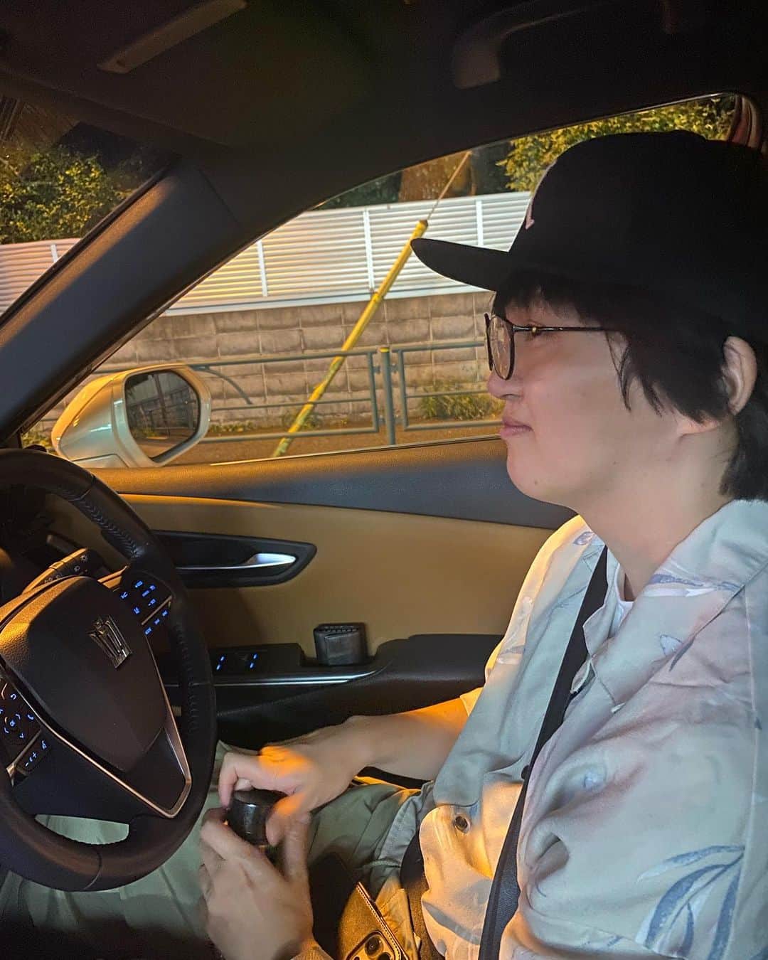 のインスタグラム：「ディスコさんとドライブ 最高！  #クラウン #キャップディスコ」
