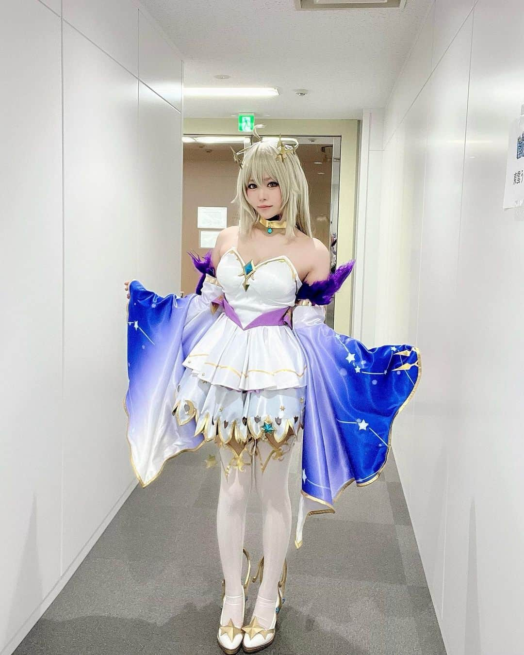 東雲うみさんのインスタグラム写真 - (東雲うみInstagram)「初めての公式生放送❕ 慣れないお仕事も周りに助けられて楽しく終われました……❕感謝😭  これからも色んなコスプレしていきたいな🫶 新しいジャンルのお仕事にも挑戦していくので、ずっと応援してくれてる方は驚きもあると思う！ けどね、東雲うみは圧倒的成長したいのです！！！ 後悔しないように生きます！  昨日も自分の中で反省点があるので、 経験していくことでまだまだ成長していきたいぞ！！ とにかく己に勝つ！！！！ よかったら見守っててくれたら嬉しい〜🌟」9月7日 22時18分 - umi_portrait