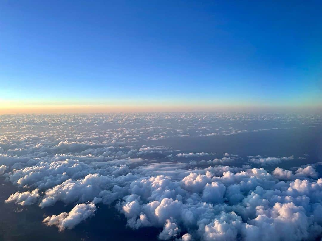 ファンキー加藤さんのインスタグラム写真 - (ファンキー加藤Instagram)「✈️ #台風13号 #避けるように #福岡 #前々乗り #なんかごめんなさい」9月7日 22時29分 - funkykato_funkykato_funkykato