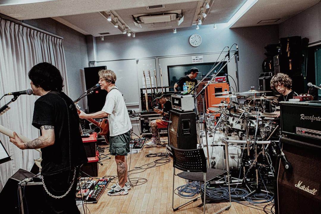 Nothing’s Carved In Stoneのインスタグラム