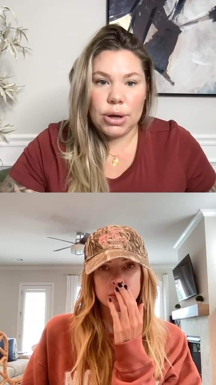 カイリン・ローリーのインスタグラム：「The entire conversation on college has me so torn in what to teach and prepare my kids for. #coffeeconvospodcast @coffeeconvospodcast #college #backtoschool #kaillowry」