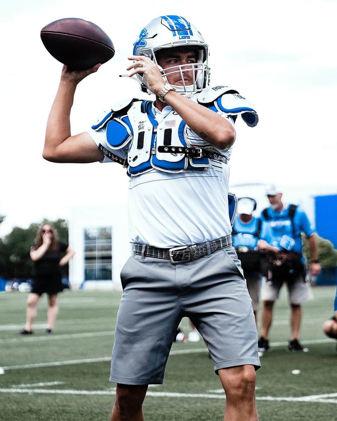 PGA TOURのインスタグラム：「Football is 𝙗𝙖𝙘𝙠. @DetroitLionsNFL, we know a guy.」