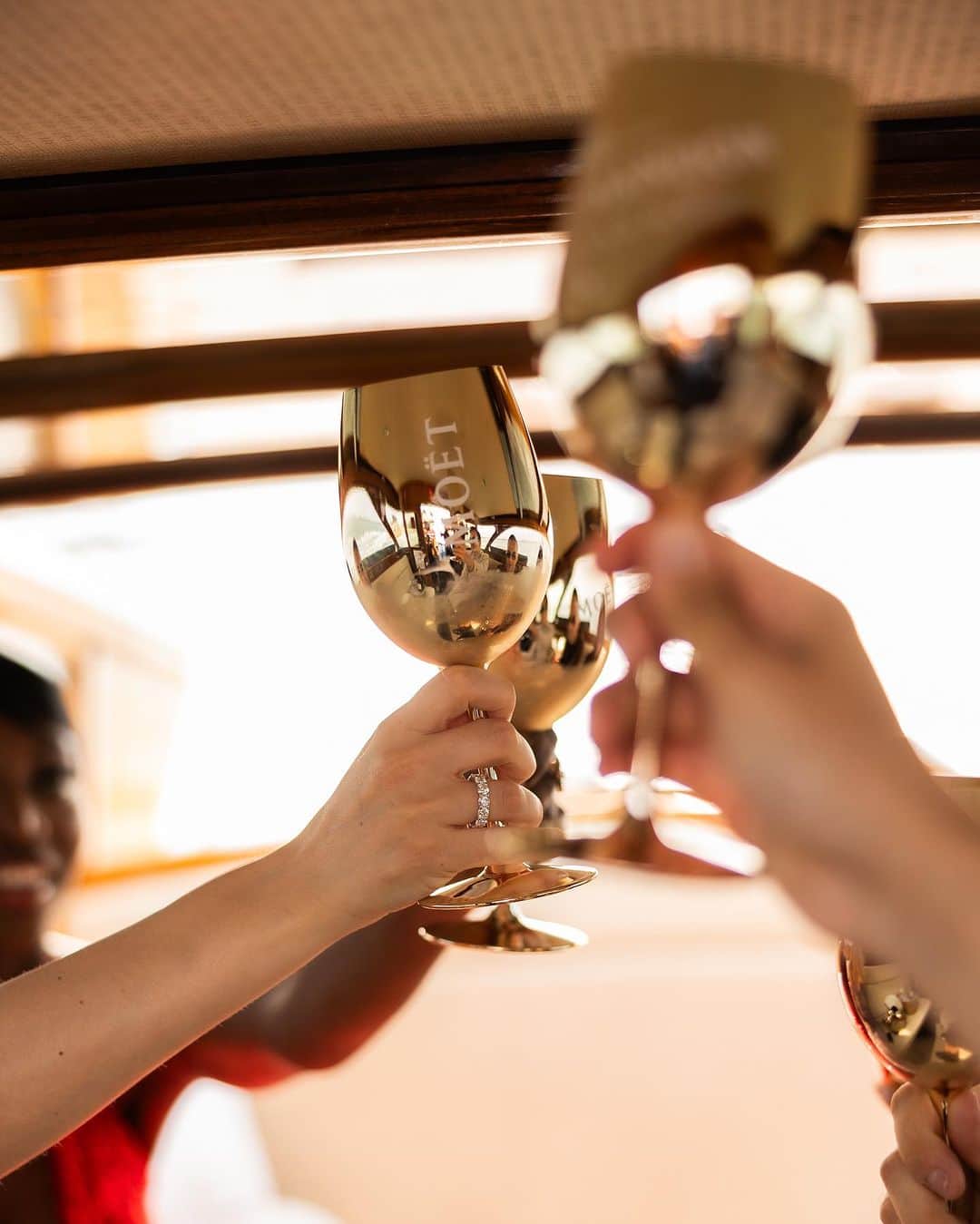 Moët & Chandon Officialのインスタグラム：「An iconic gesture of celebration. On the occasion of the 80th Venice International Film Festival, we are delighted to continue our #ToastForACause charitable tradition. Thank you to all our guests for joining us in this initiative, raising a glass to support inclusivity in cinema.  #ToastWithMoet #MoetChandon #Venezia80  This material is not intended to be viewed by persons under the legal alcohol drinking age or in countries with restrictions on advertising on alcoholic beverages. ENJOY MOËT RESPONSIBLY.」