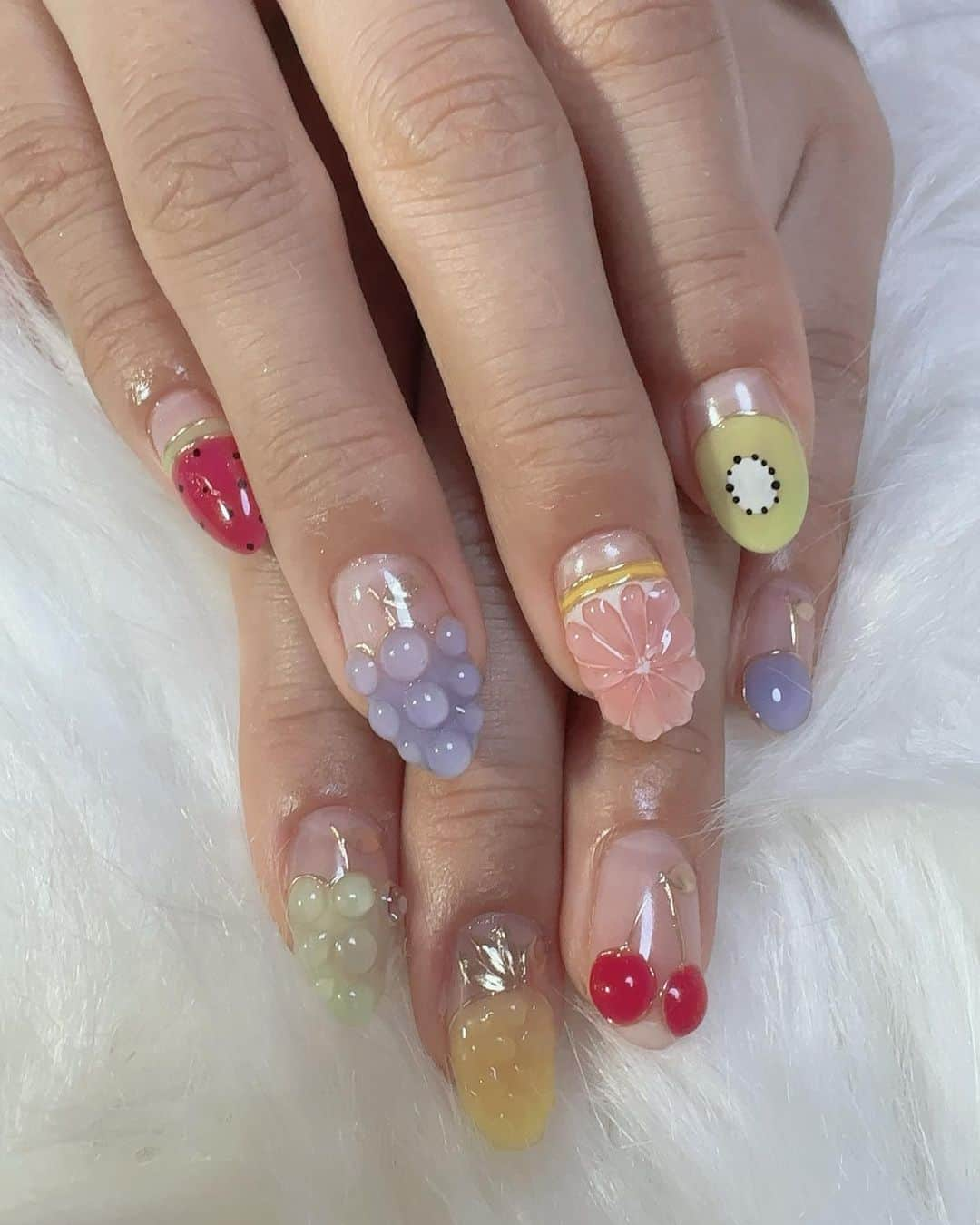 香織さんのインスタグラム写真 - (香織Instagram)「フルーツネイル🍎🍒🍊  #nail#nails#フルーツネイル#秋ネイル#クリアネイル#トレンドネイル#お上品ネイル#大阪ネイルサロン#岸和田ネイルサロン」9月7日 23時00分 - kaorin47